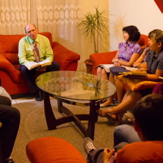 El origen de las reuniones en casas